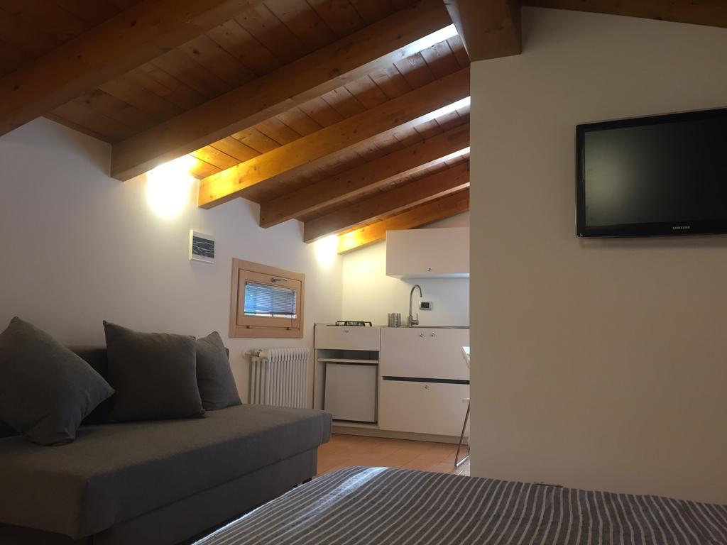 B&B Nido Sui Laghi San Donnino della Nizzola Εξωτερικό φωτογραφία